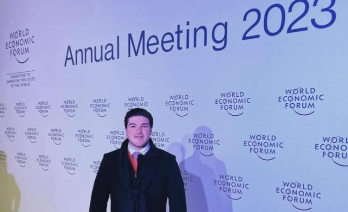 Samuel García, asiste al Foro Económico Mundial