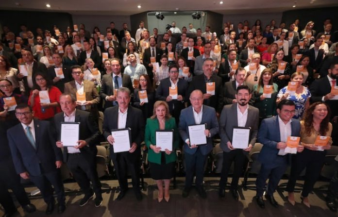 Presentan nuevo Código de Ética para los servidores públicos de la administración estatal