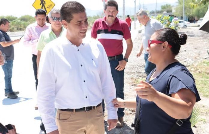 Rehabilita Juárez avenida con concreto y carpeta asfáltica