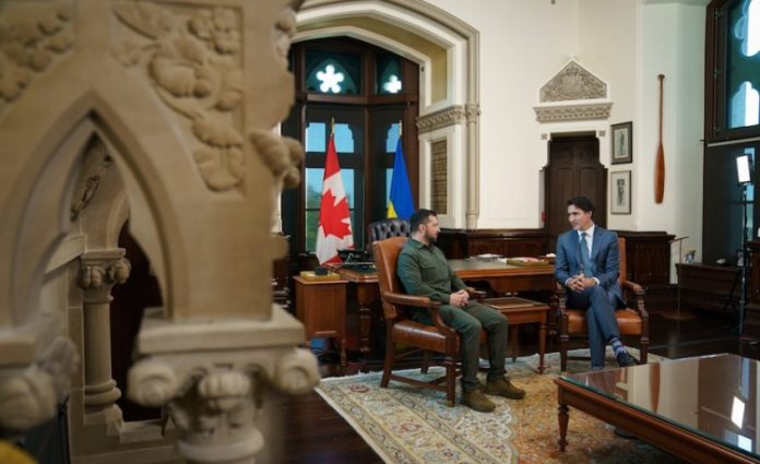 Canadá destinará cerca $500 millones en asistencia militar a Ucrania en tres años