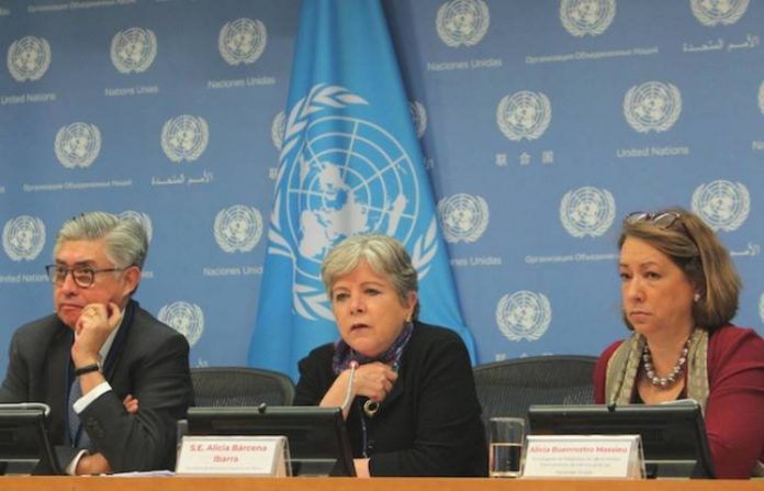 Crecientes flujos de migrantes rebasan capacidad de México, plantea canciller en la ONU