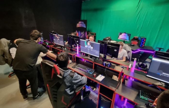 VIDEO: ¿El trabajo del futuro? Así es la primera escuela ‘gamer’ en Argentina