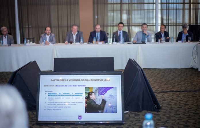 Continúa el IVNL Y FOMERREY implementando acciones a favor de las familias neolonesas