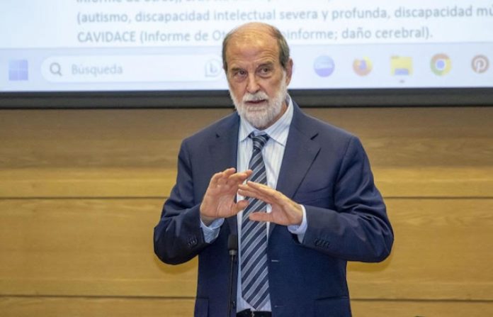 Propone apoyar en grupo discapacidades intelectuales y del desarrollo