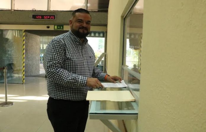 Solicita “El Cuate” Centro de Salud para Valle del Roble