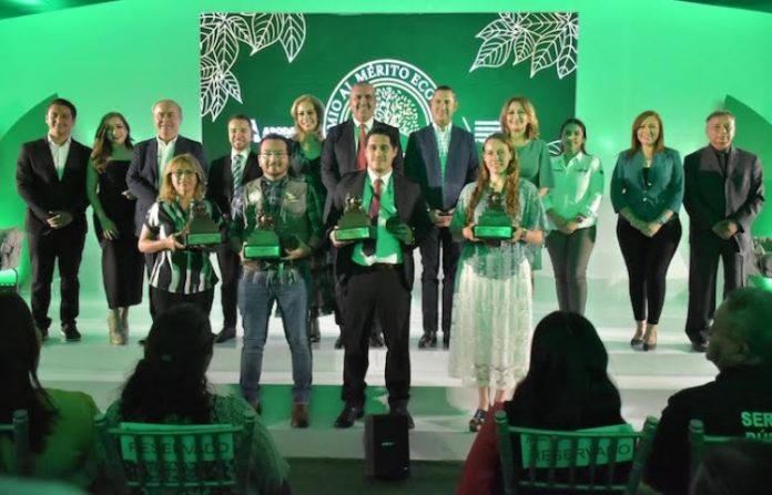 Reconoce Apodaca a instituciones sustentables