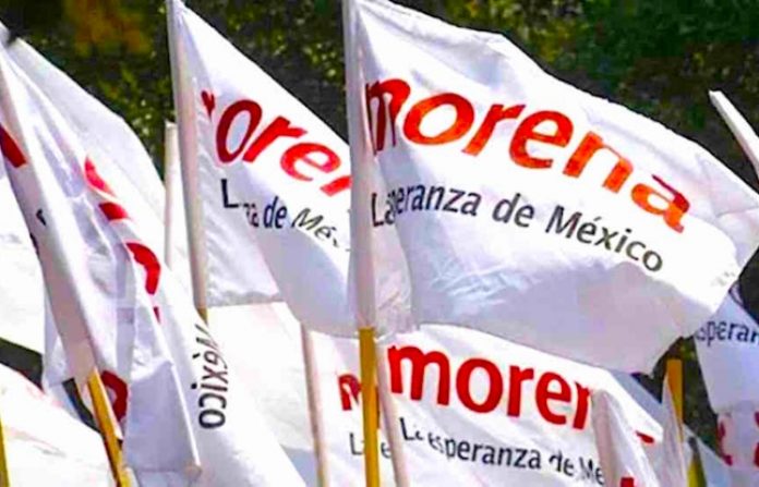 Presidente de México reconoce derecho de excanciller a demandar a Morena