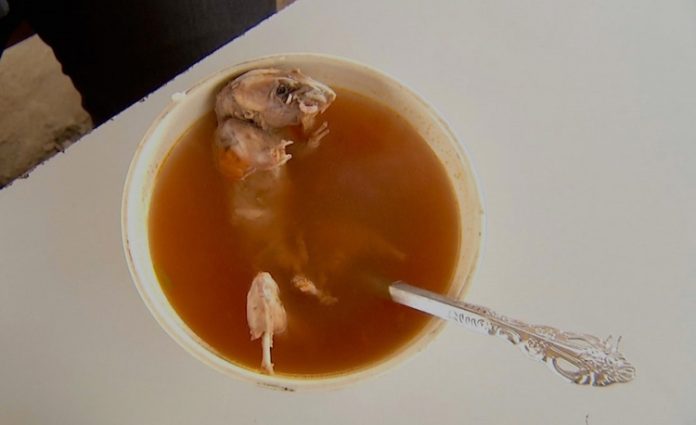 Ofrecen caldo de rata en gastronomía de García, Nuevo León