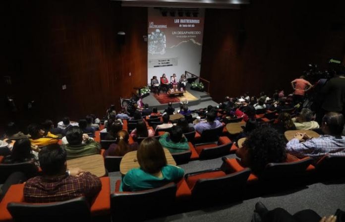 Presentan en la Cámara de Diputados el libro “Las rastreadoras”