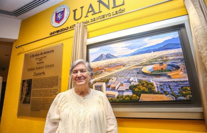 Dona Saskia Juárez obra “A 90 años de distancia” en homenaje de UANL