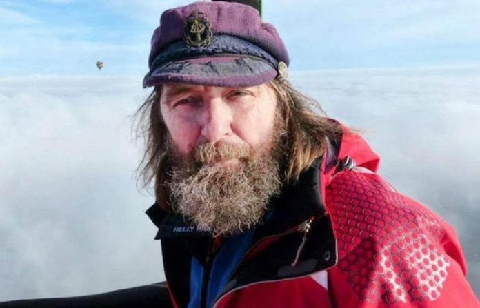 El viajero ruso Kóniujov planea batir dos récords en dirigibles