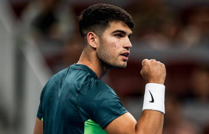 Alcaraz comienza ganando en Pekín