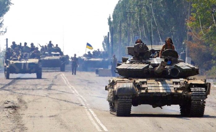 Zelenski acuerda con Washington y Londres nueva ofensiva en octubre, según fuente