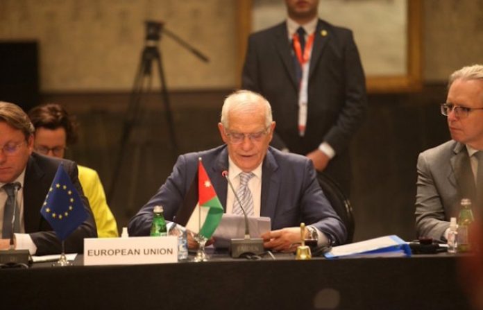 Kiev recibió €80.000 millones en ayuda de la UE en 2022, dice Borrell