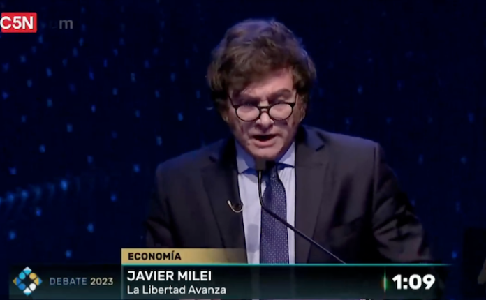 Candidato a presidencia argentina niega que hubiera 30.000 desaparecidos durante dictadura