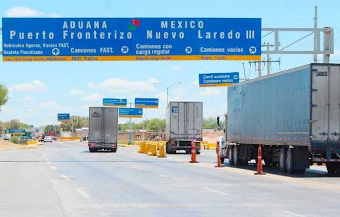 México pide a Estados Unidos que restablezca el flujo de comercio a través de la frontera