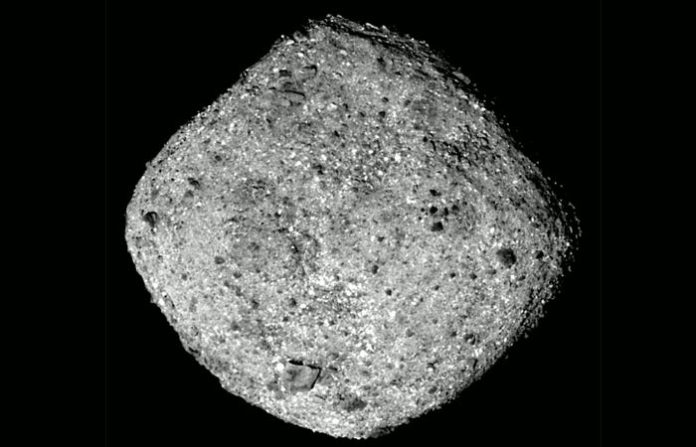 NASA confirma altos niveles de carbono y agua en muestra de asteroide Bennu