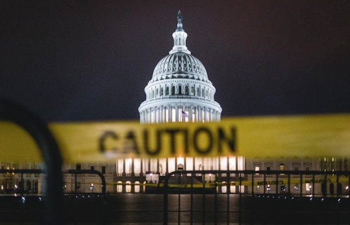 Trump indulta a decenas de acusados de interferencia en elecciones de 2020