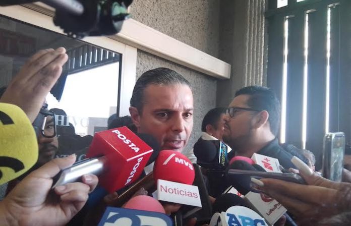 Realiza Fiscalía cateos en El Carmen y Abasolo tras asesinatos de policías; descartan relación entre casos por el momento