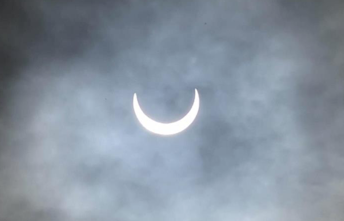 Disfrutan en Nuevo León del Eclipse Solar 2023