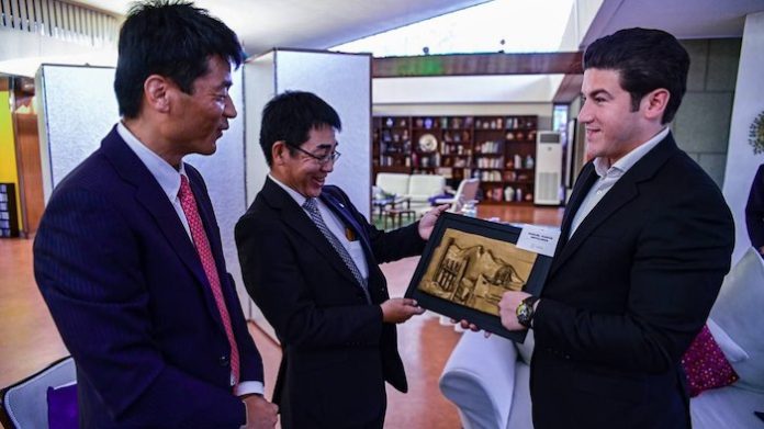 Samuel García cierra inversión de 200 mmdlls. con Kawasaki