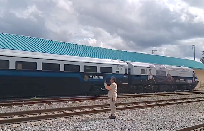 AMLO le pone fecha a la inauguración del tren interoceánico y estima un trayecto de cerca de 7 horas