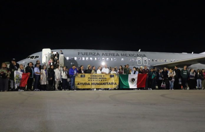 Un total de 720 mexicanos salieron de Israel en “puente aéreo”