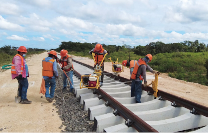 AMLO alista su propuesta para incentivar el transporte en trenes de pasajeros en México