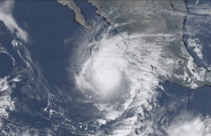 Huracán Norma se intensifica a categoría 4 cerca de las costas mexicanas del Pacífico