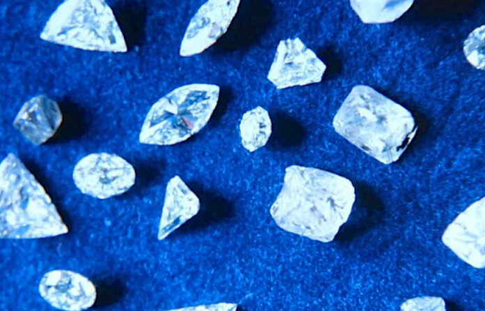 Reino Unido prohíbe la importación de diamantes y ciertos tipos de metales rusos