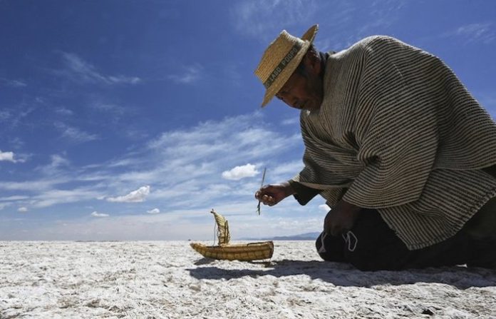 Sequía evapora completamente agua del Poopó, el segundo mayor lago de Bolivia