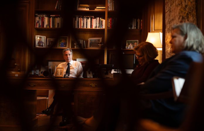 EU afirma que amenaza a sus fuerzas en Oriente Medio proviene de partidarios iraníes