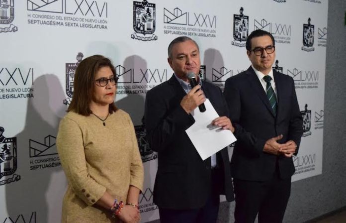 Urge Bancada Naranja a tramitar licencia de Samuel García