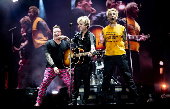 Revela Green Day detalles de álbum “Saviors”