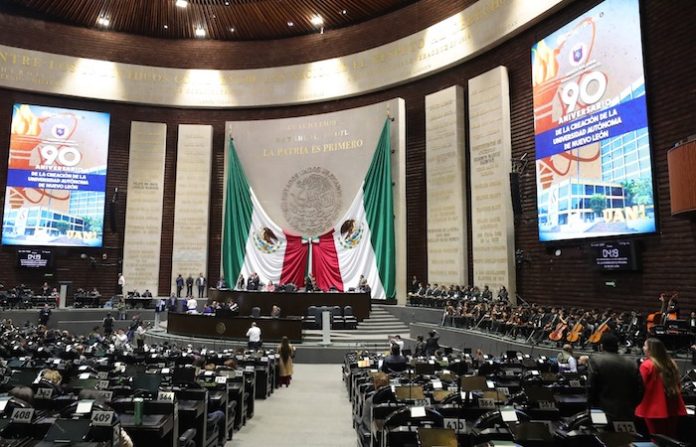 Con sesión solemne, la Cámara de Diputados conmemora el 90 aniversario de la Universidad Autónoma de Nuevo León