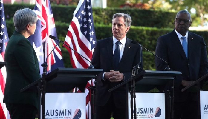 Empresas de EU podrán lanzar cohetes desde Australia tras firma de nuevo acuerdo