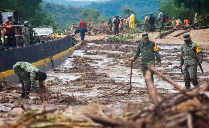 Fuerzas Armadas mexicanas duplican tropas en Acapulco a 13.700 efectivos para rescates