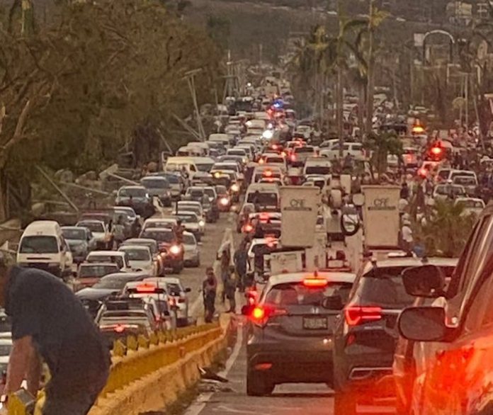 Papa Francisco expresa pesar por víctimas y damnificados del huracán Otis en México