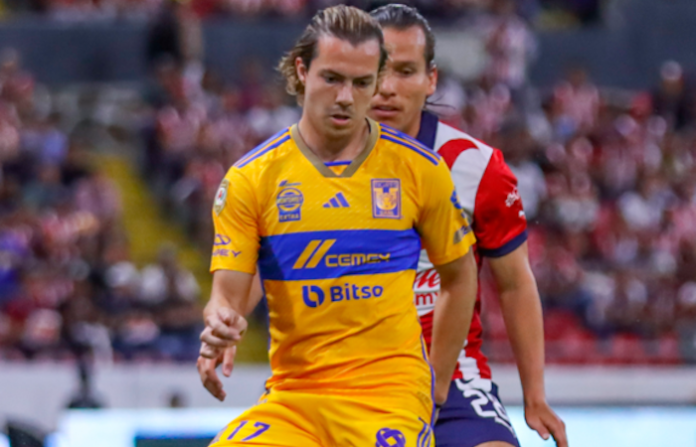 Tigres golea a las Chivas en el Jalisco