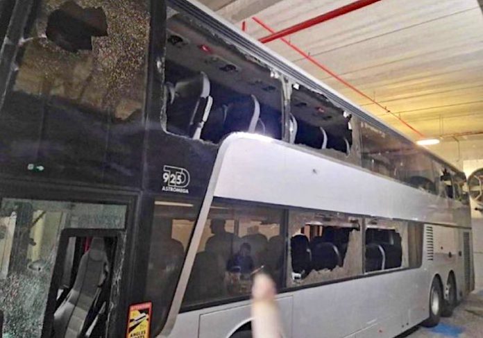 El jefe de la FIFA condena el ataque al autobús del club de fútbol Olympique de Lyon