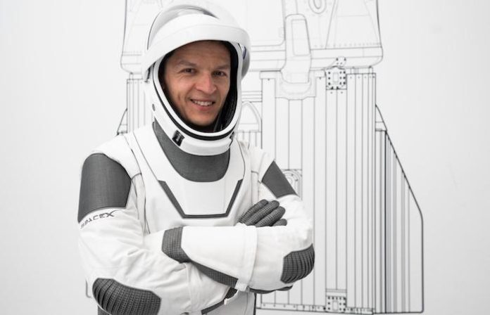 Cosmonautas rusos aplaudirían la presencia de robots limpiadores y socorristas en la EEI