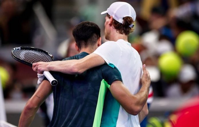 Sinner supera a Alcaraz antes de la final de Pekín