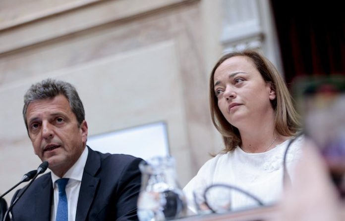 Argentina anuncia tipo de cambio especial para pymes