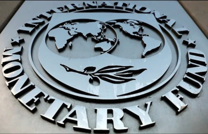 FMI recorta expectativa para economía mexicana a 2,4 % por mayor déficit fiscal