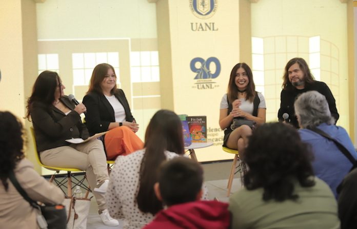 Presenta IEEPC Libros de la Anacahuita en la FIL Monterrey