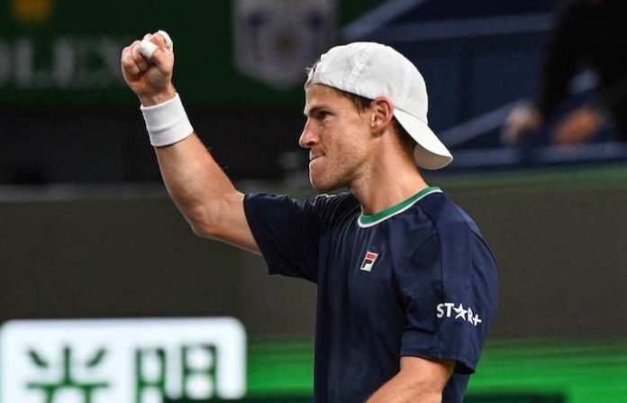 Schwartzman renace con pundonor en Shanghái