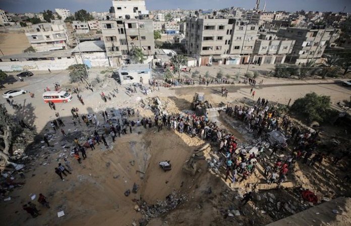 Video: Decenas de muertos tras bombardeos israelíes contra la ciudad de Jan Yunis, en la Franja de Gaza
