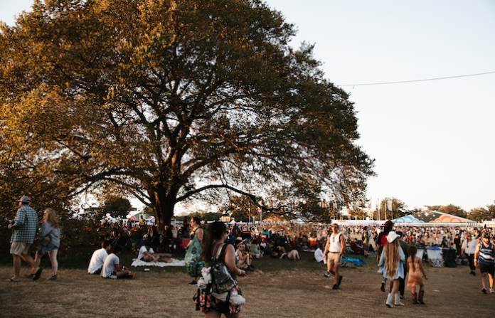 Semana Dos: Apacionados de la música disfrutan el primer día de ACL