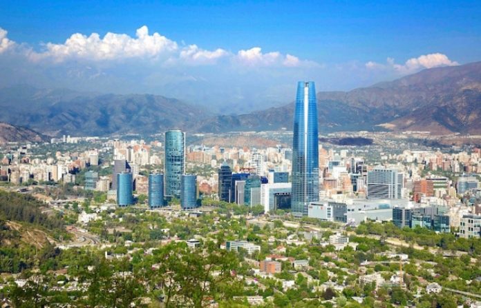 Desempleo en Chile crece por décima vez consecutiva y llega a 9 %