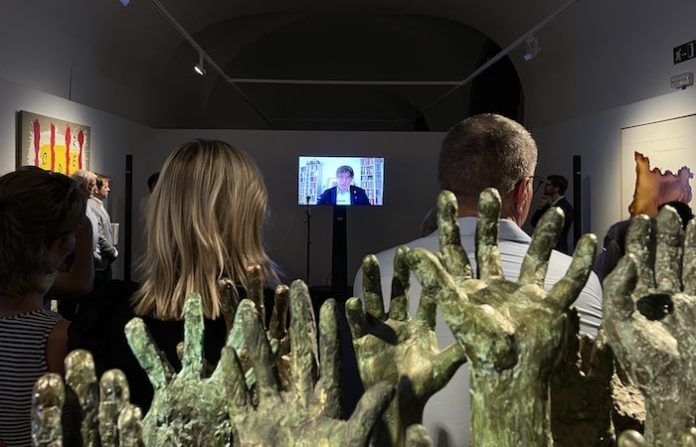 Puigdemont compara la Justicia española con la mafia siciliana